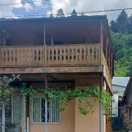 Home Near Park Borjomi Eksteriør bilde
